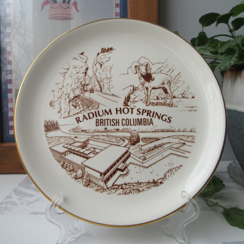 Decorate Collector's Plate Radium Hot Springs British Columbia AALCO Souvenirs